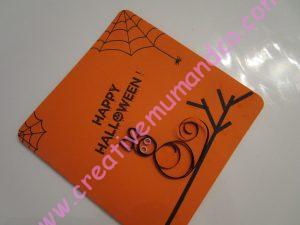 Un joli modèle de carte en quilling (papier roulé) pour Halloween